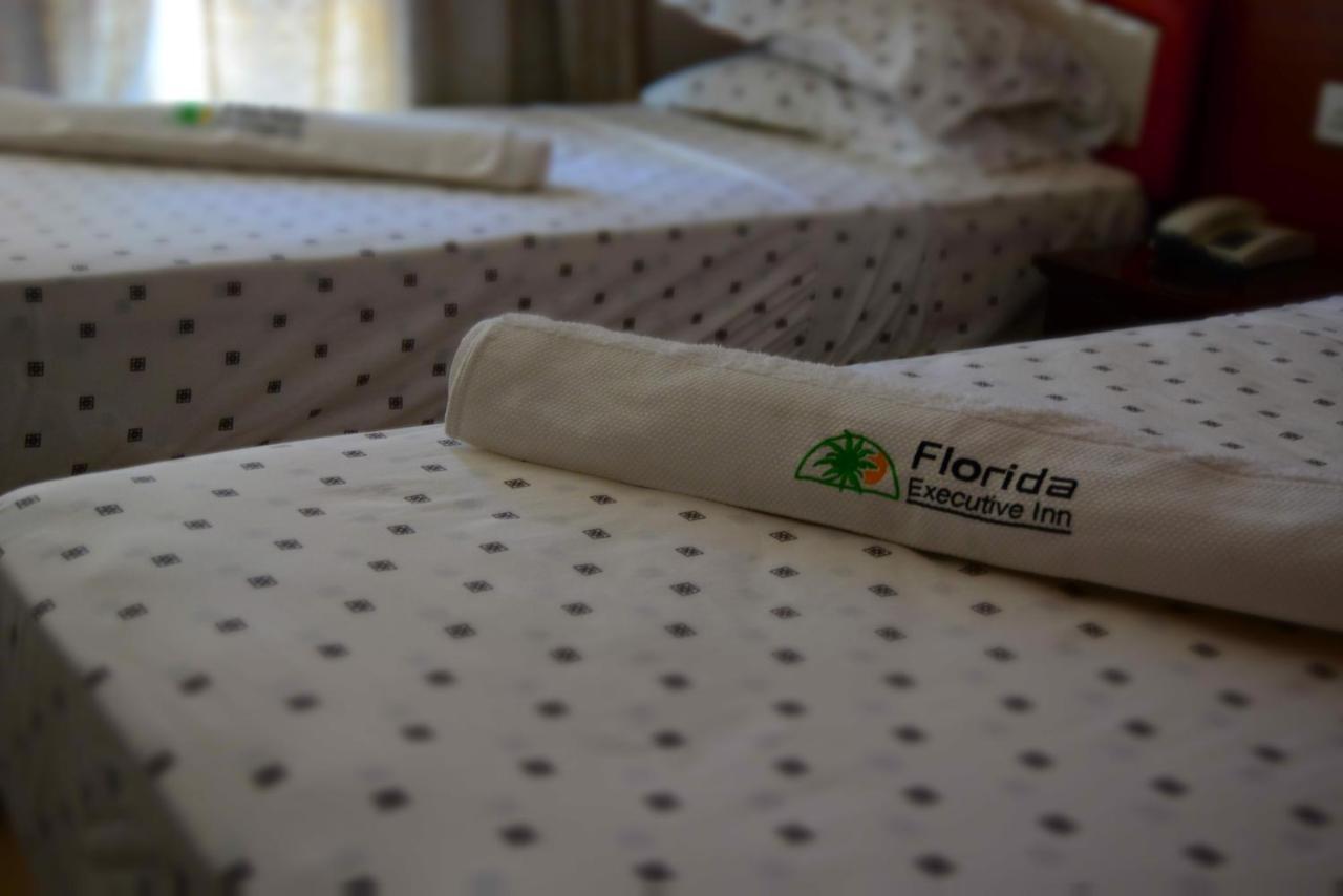 Florida Executive Inn Dar es Salaam Esterno foto