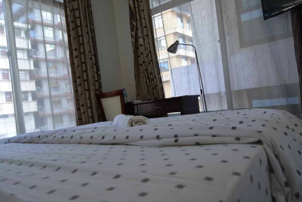 Florida Executive Inn Dar es Salaam Esterno foto